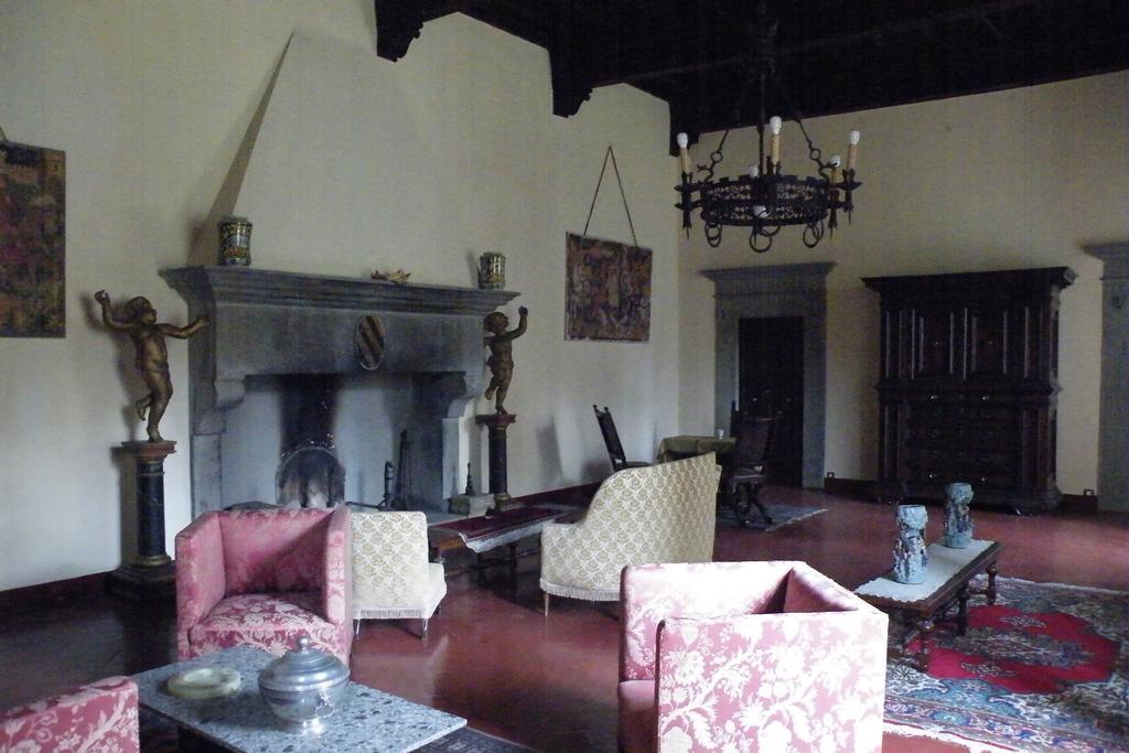 Agriturismo Fattoria Di Gragnoneゲストハウス エクステリア 写真